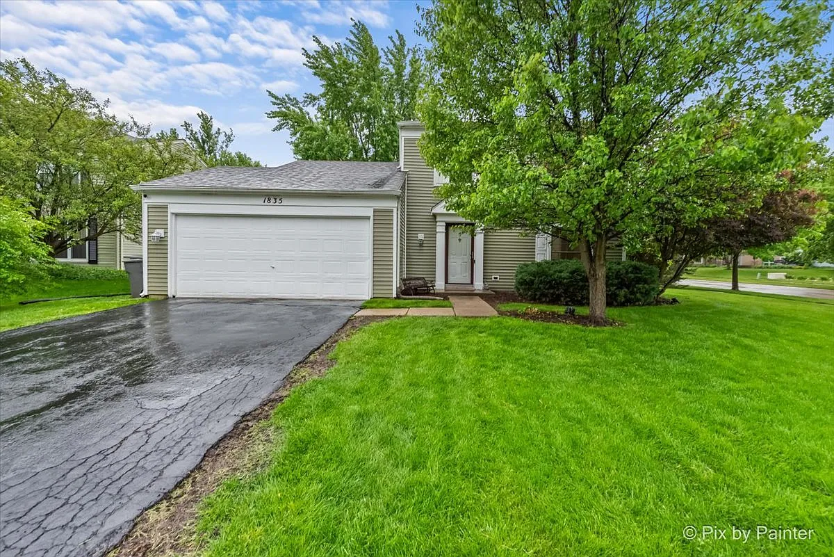 1835 Saint Andrews Cir photo 1