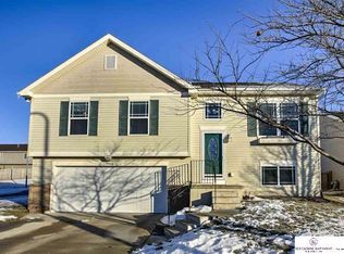 19382 X St, Omaha, NE 68135