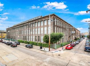 920 Poeyfarre St APT 354, New Orleans, LA 70130