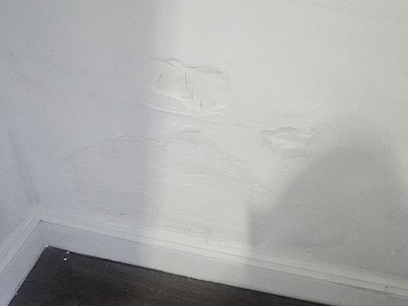 2nd image of 5 S Lake Ave #1