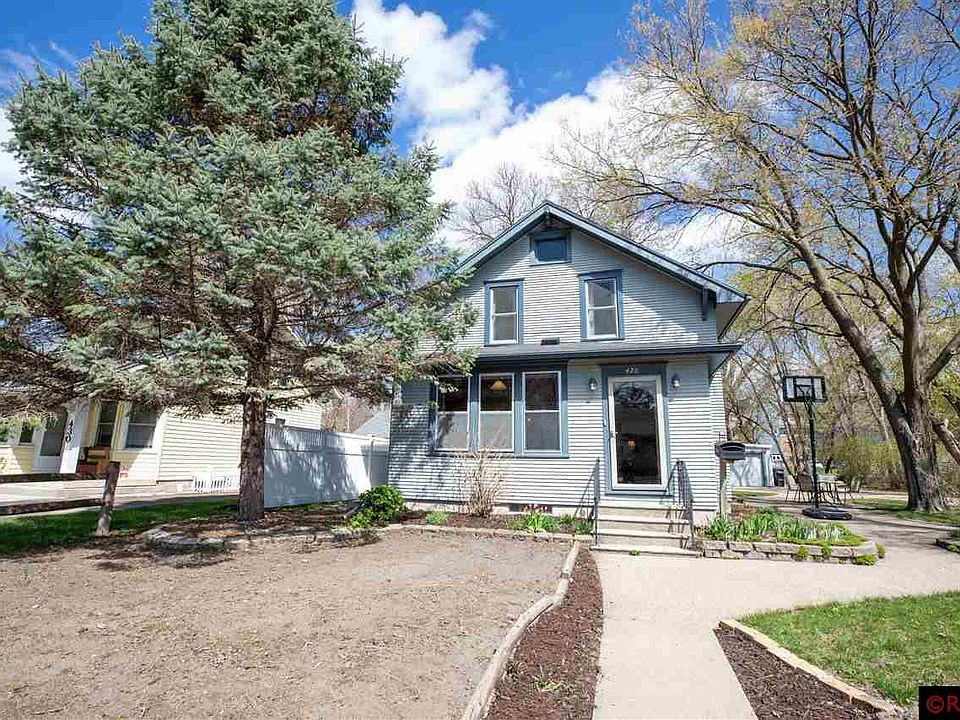 1st image of 426 Owen St