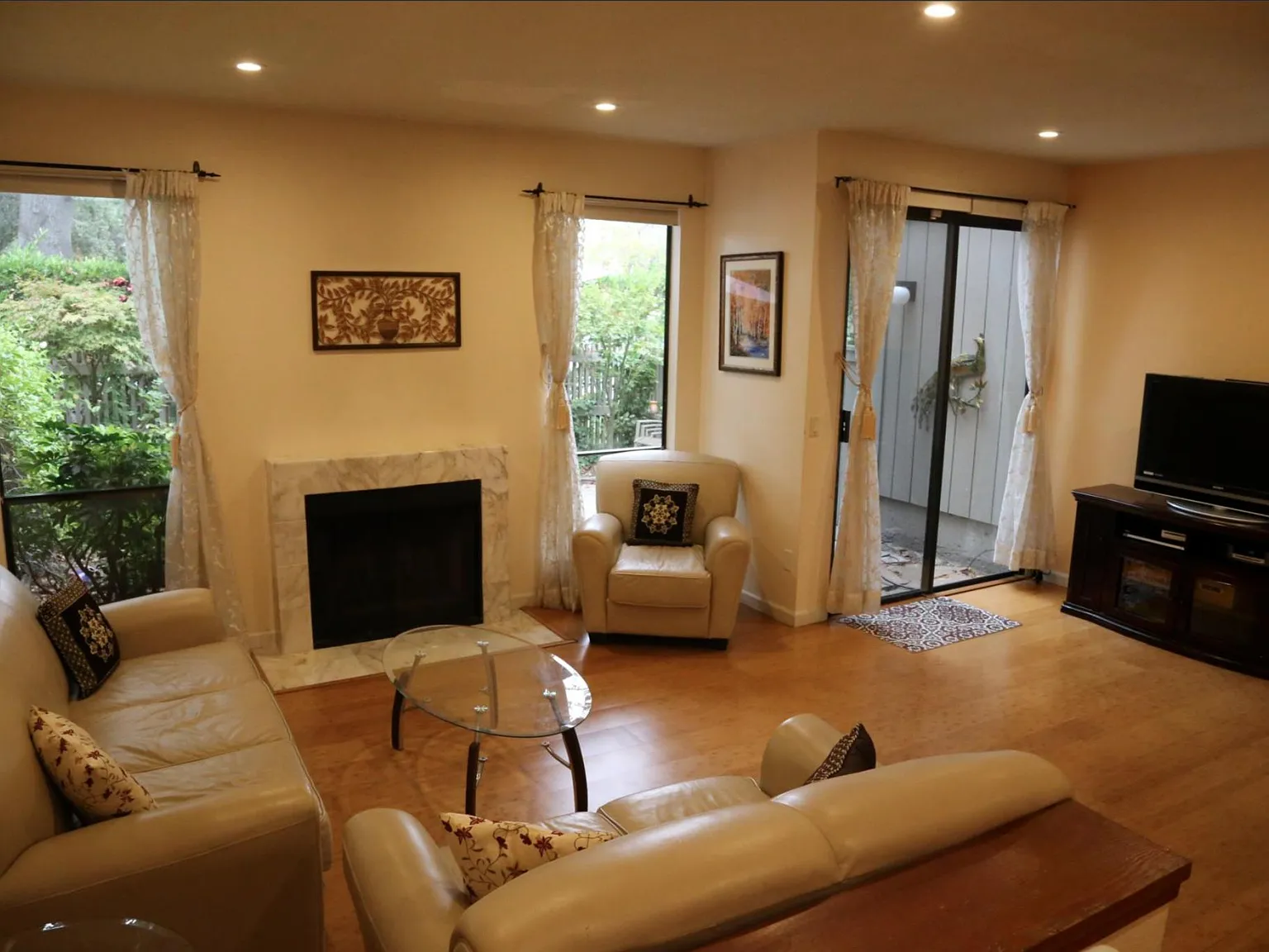 163 Sherland Ave — Photo 3