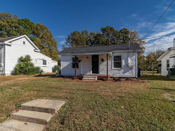 502 S Sycamore Street, Fremont, NC 27830