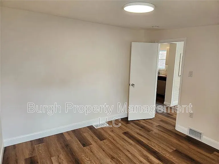 331 Redwood St — Photo 15