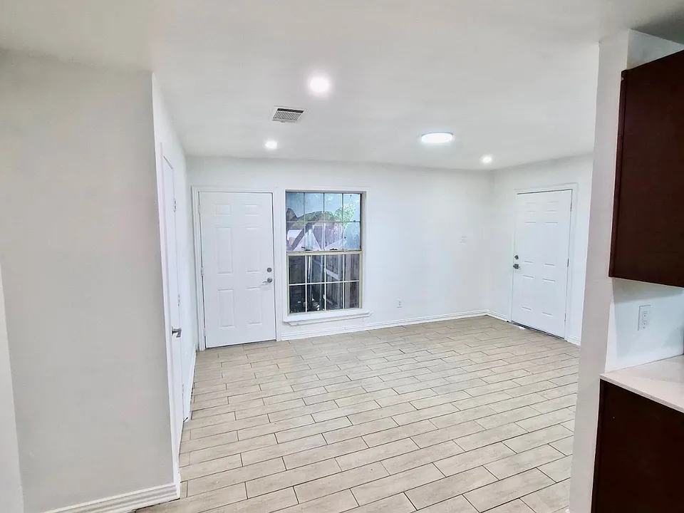 5013 Copperbend Blvd #B