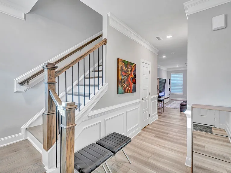 2113 Seneca Dr — Photo 11