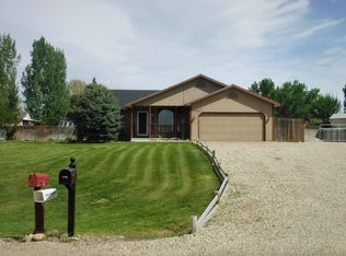 17184 Elmcrest Dr, Caldwell, ID 83607