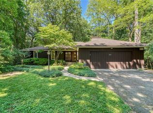 30 Thornwood Dr, Rochester, NY 14625