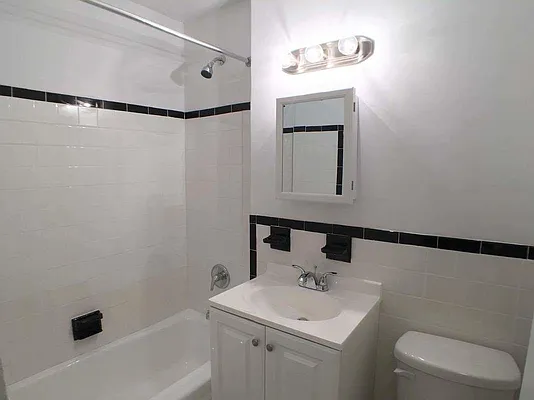 Rented by Bruma Realty LLC | media 5
