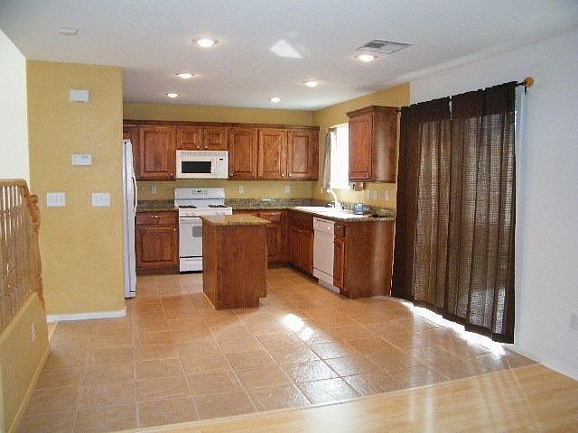 1st image of 7431 Mojave Canyon St