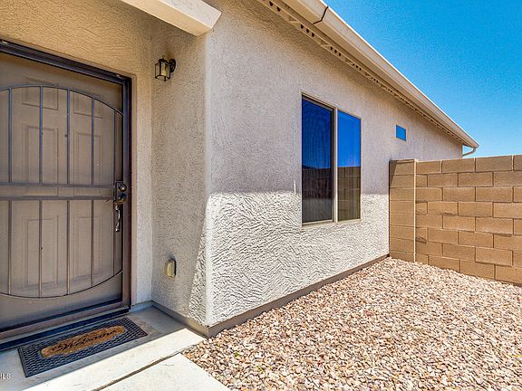 4th image of 2551 N Pecos Dr