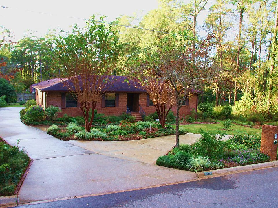 1st image of 1816 Old Fort Dr