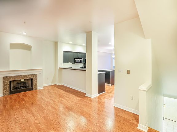 5th image of 12310 NE 92nd St APT 205
