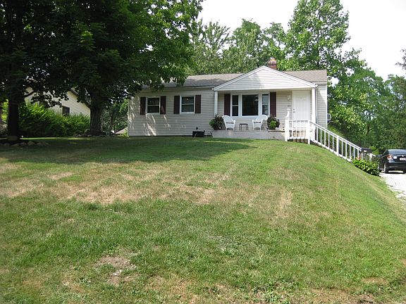 2nd image of 405 N Hambden St