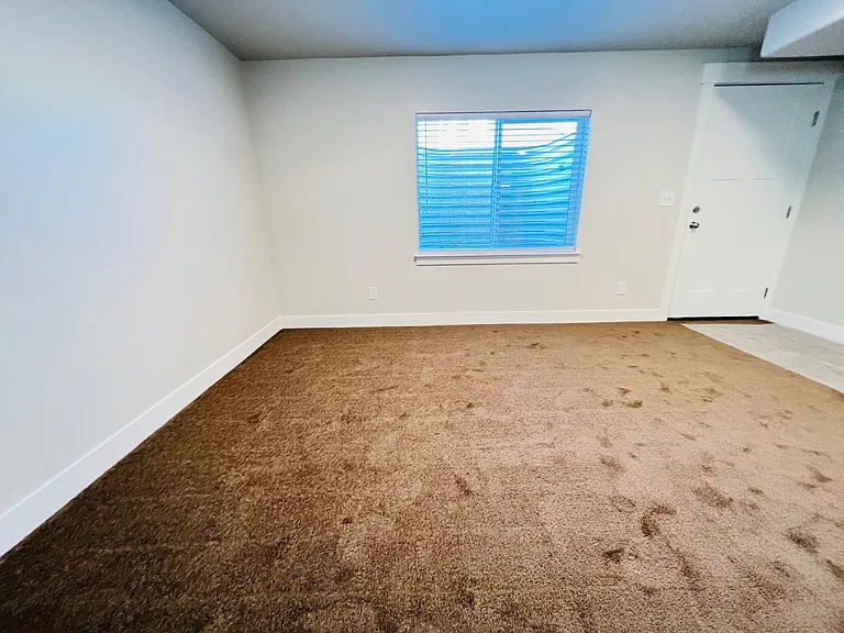 4725 Gunsight Peak Dr — Photo 30