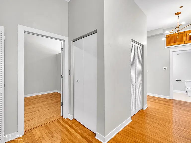 1 S Leavitt St #209 — Photo 8