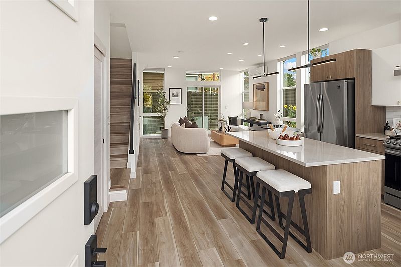 3rd image of 1036 NE 72nd Street