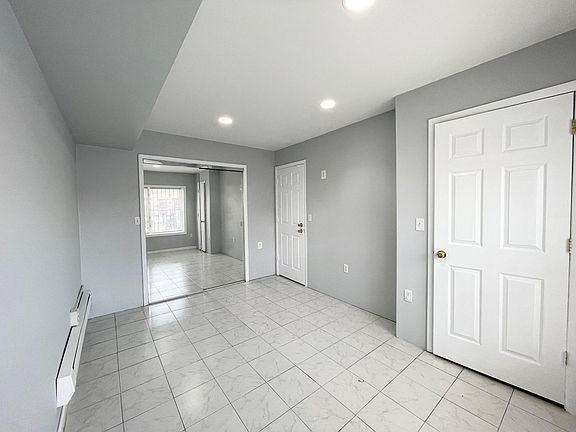 4th image of 695 Summit Ave #G