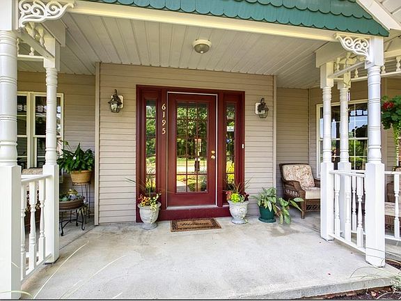 2nd image of 6195 Castle Dr