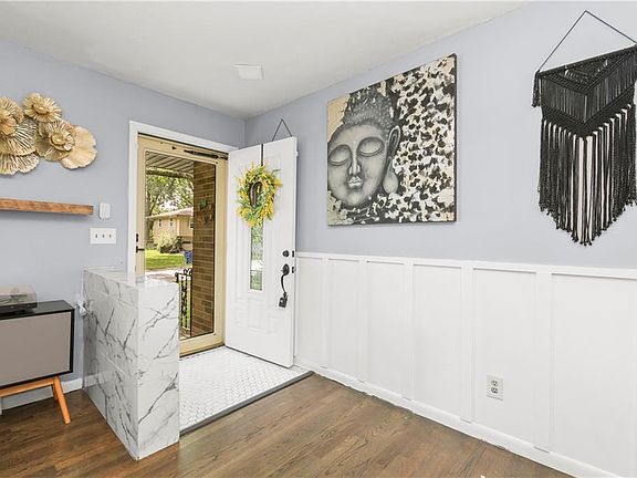 4th image of 200 SW 20th Ter
