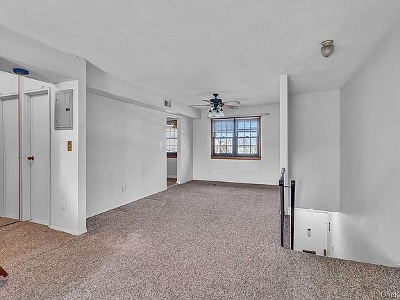 4th image of 228 Mariners Way
