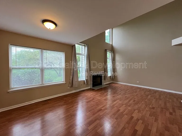 339 S Lancelot Ln — Photo 5