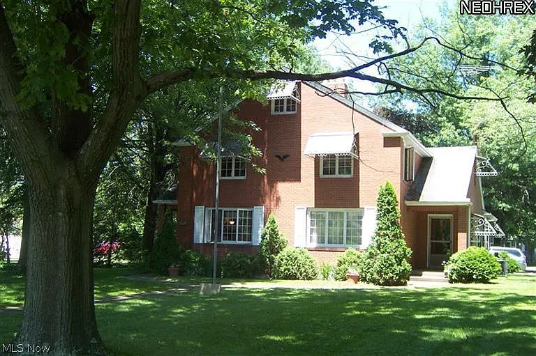 1521-1525 E Main St photo 1