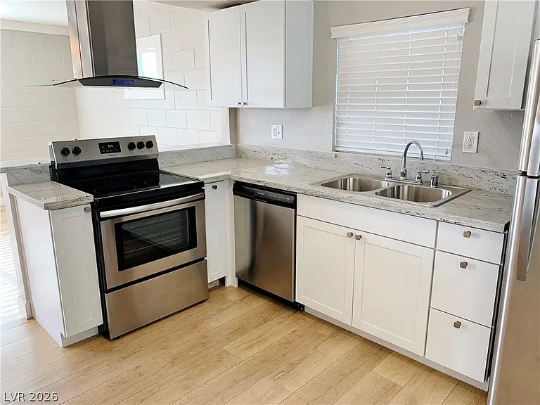 316 S 11th St #4 — Photo 5