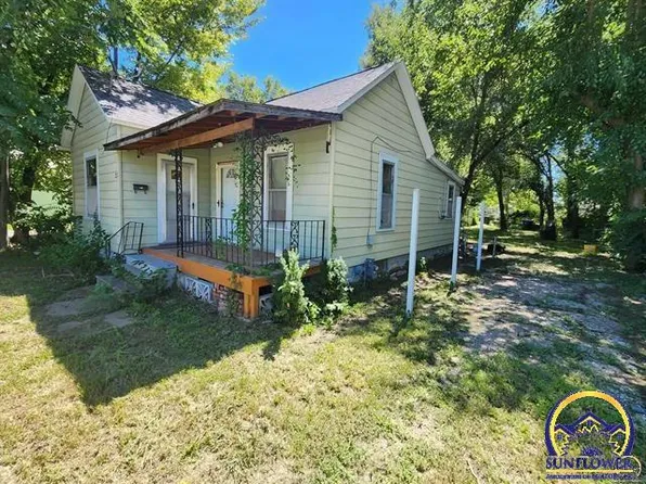 527 NE Gordon St, Topeka, KS 66608