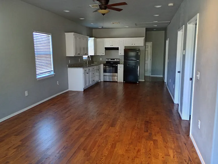 Open Floor Plan
Living/Kitchen