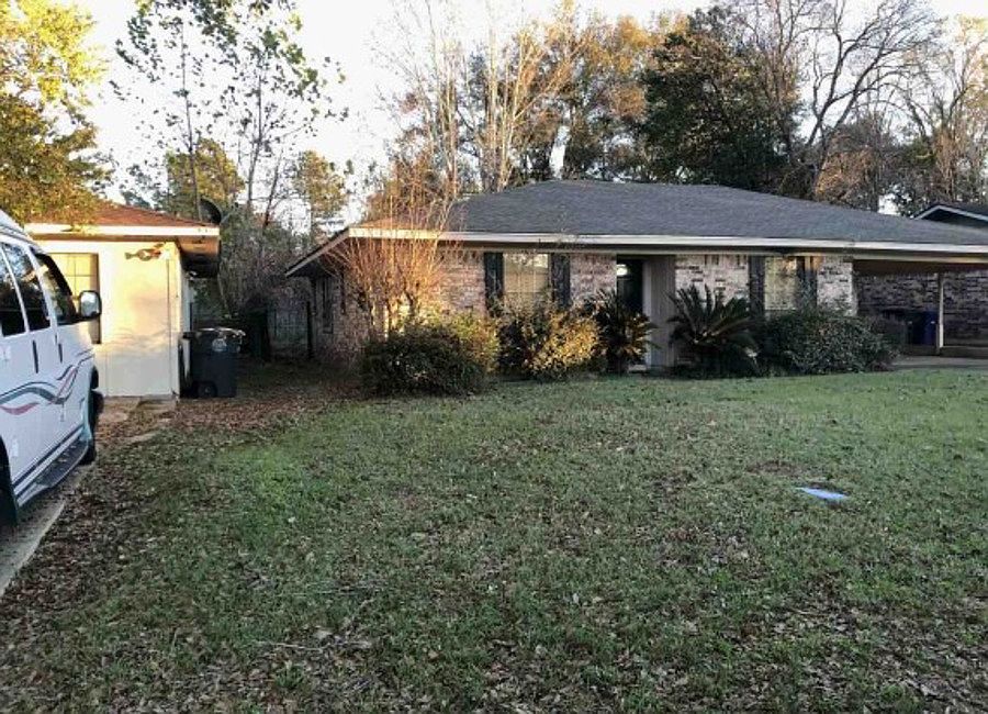 2nd image of 223 Tammye Ln