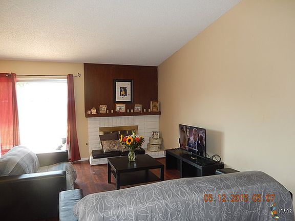 2nd image of 2050 Sandalwood Dr