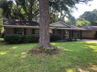 381 James Garfield Cir, Jackson, MS 39213