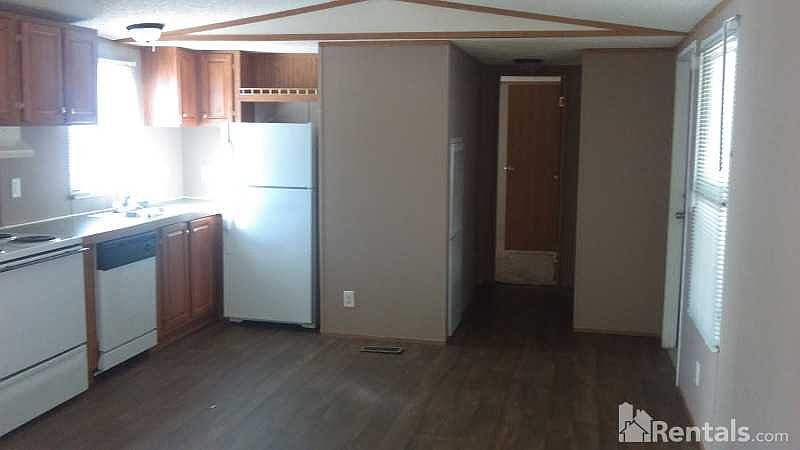 2nd image of 6209 SE 49th St