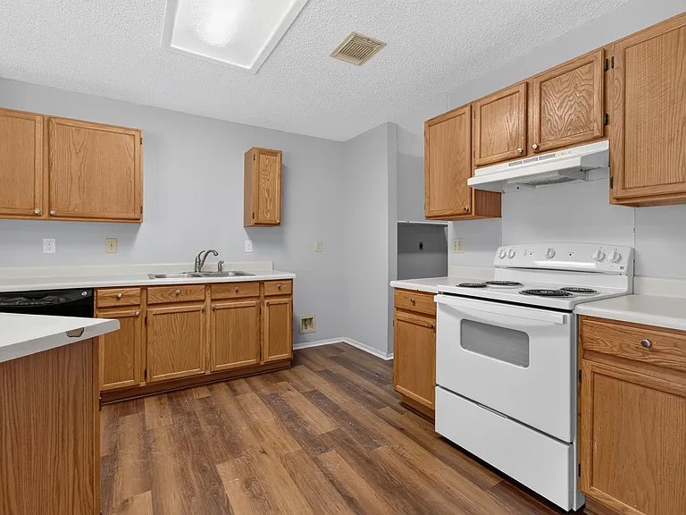 3824 Forsyth Park — Photo 3