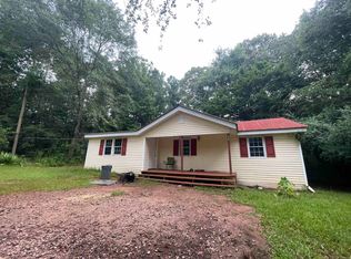 662 Gray Hill School Rd, West Point, GA 31833