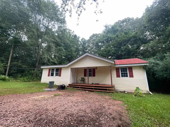 662 Gray Hill School Rd, West Point, GA 31833