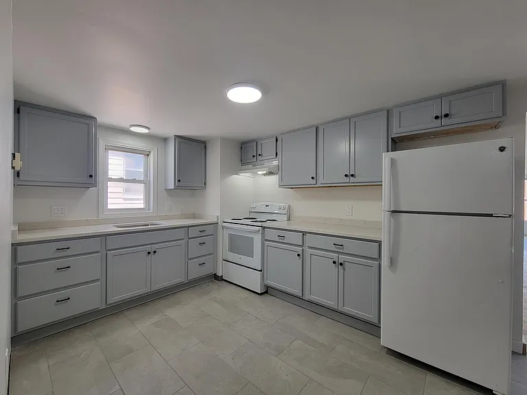 James St — Photo 1