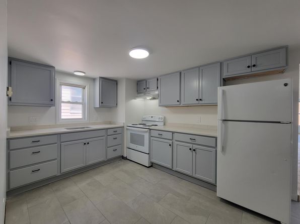 97 James St APT 2