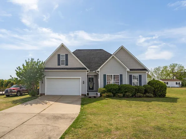 106 Jj Dr, Benson, NC 27504