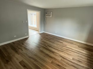 522 S La Grange Rd #3, La Grange, IL 60525