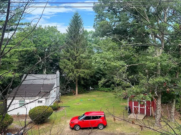 583 E Shore Rd, Hewitt, NJ 07421