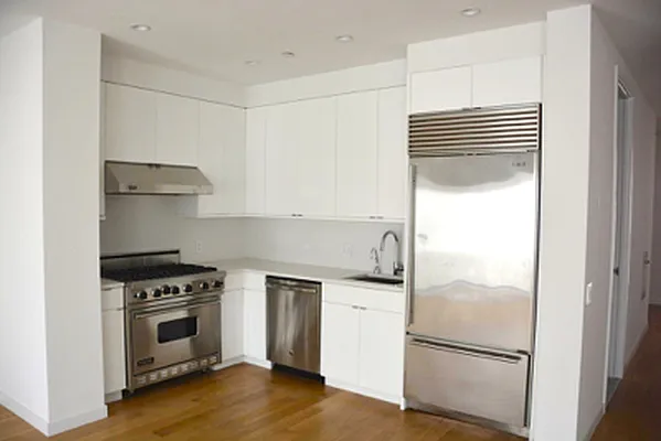 Rented by Veracity NYC LLC | media 25