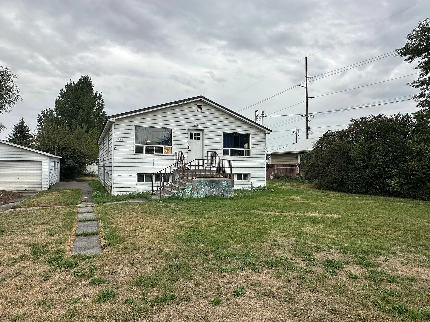 J471EN — Photo 2