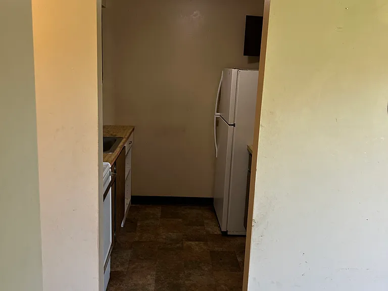 2 Glen Hollin Dr #H — Photo 6