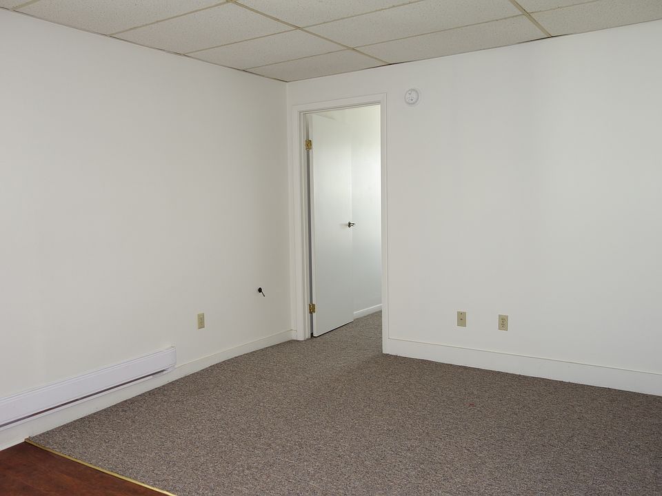 2nd image of 260 W 8th St APT 2