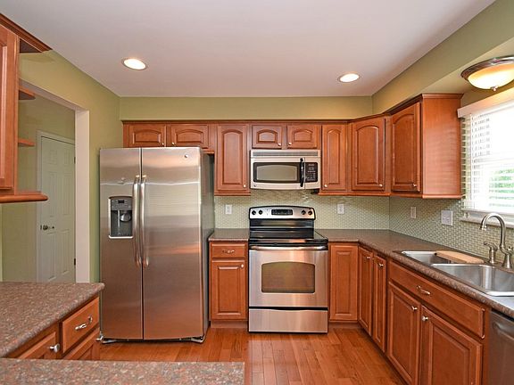 5th image of 1715 Eastwind Ct