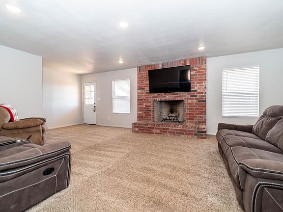 4th image of 12319 N Farm Road 2528