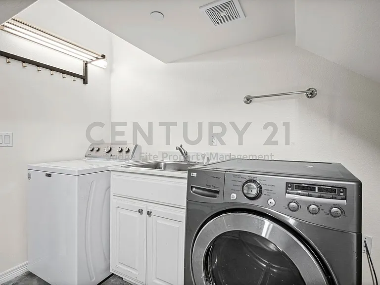 4144 Grassmere Ln #4 — Photo 25