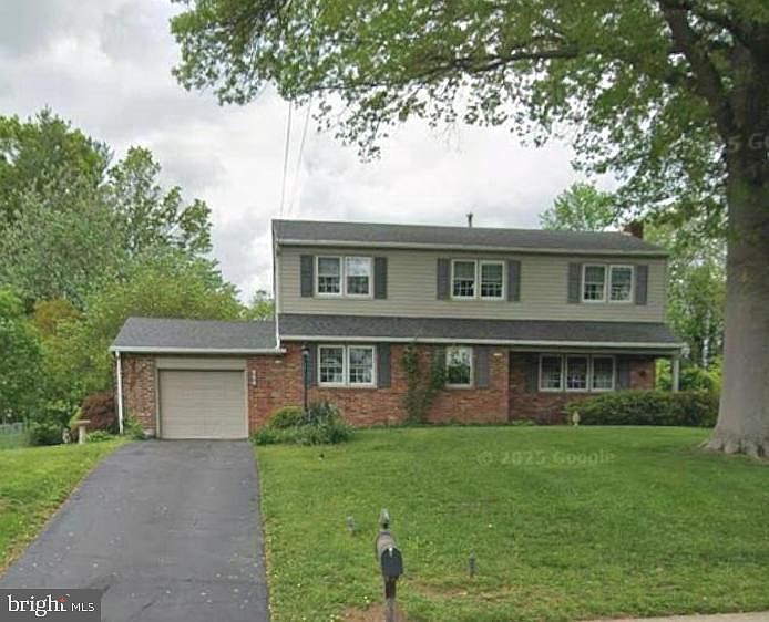 1st image of 643 Barbara Dr